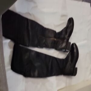 FRYE AND CO. Black Knee-High Leather Boots